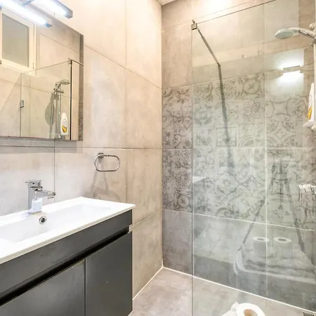 Spacious, Lux 1br In The Capital, By 360 Estates Daire Valletta